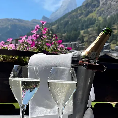 Mirabeau Etoile Szálloda 4*
