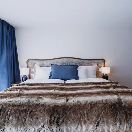 Mirabeau Etoile Szálloda 4*