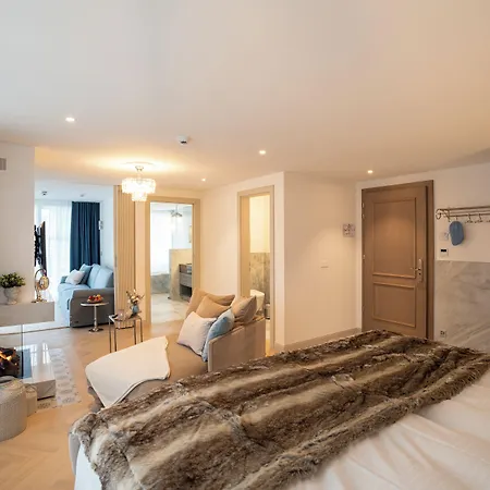 Mirabeau Etoile Hotel 4*