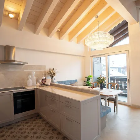 Mirabeau Etoile Hotel 4*