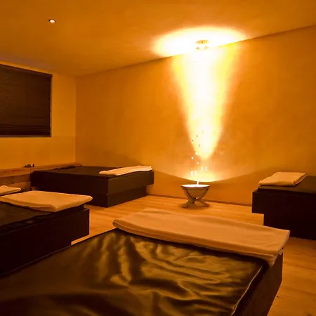 Szálloda Mirabeau Etoile 4*