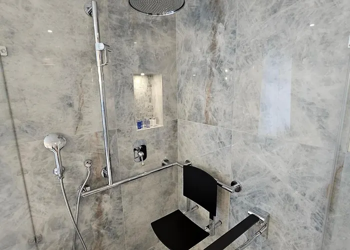 Mirabeau Etoile Ξενοδοχείο 4*